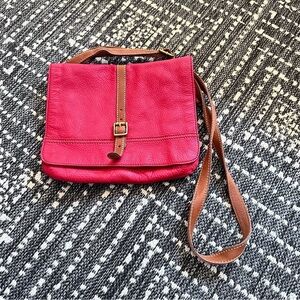 Fossil Red and Brown Crossbody Messenger Purse Hobo Bag Travel cowhide Leather